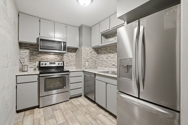 8170 Old Mill Drive, Gainesville, GA 30506