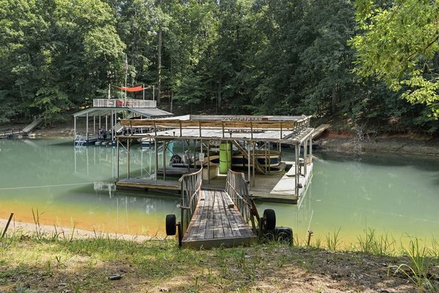 8170 Old Mill Drive, Gainesville, GA 30506