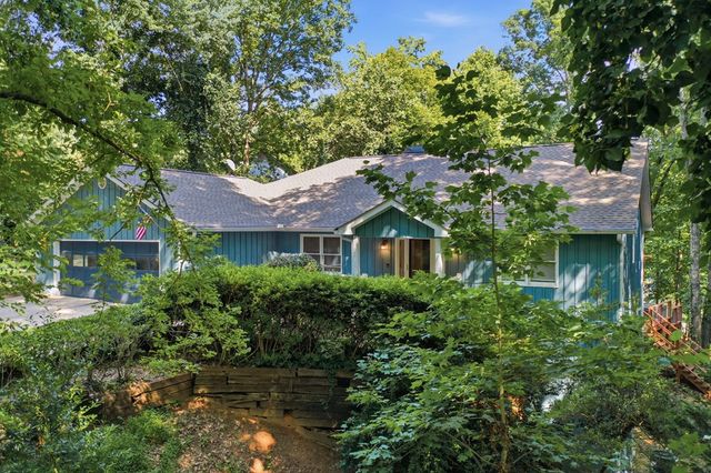 8170 Old Mill Drive, Gainesville, GA 30506