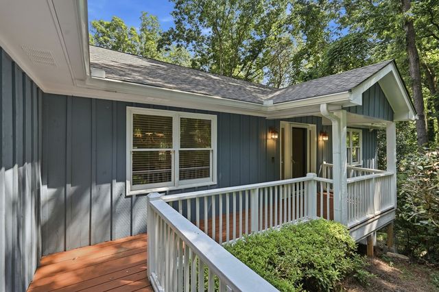 8170 Old Mill Drive, Gainesville, GA 30506
