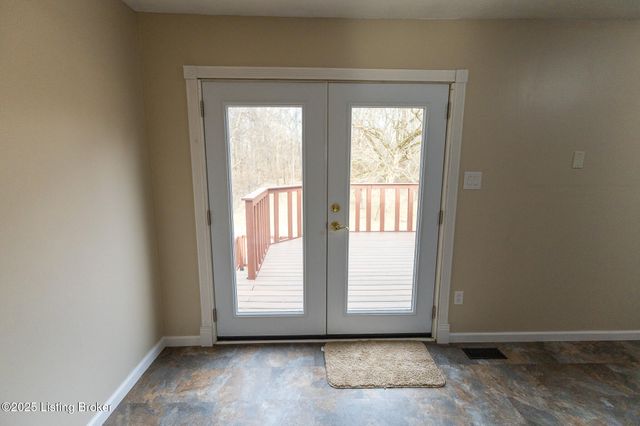 4601 Logby Pl, Louisville, KY 40272