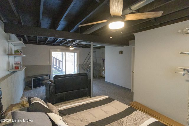 4601 Logby Pl, Louisville, KY 40272