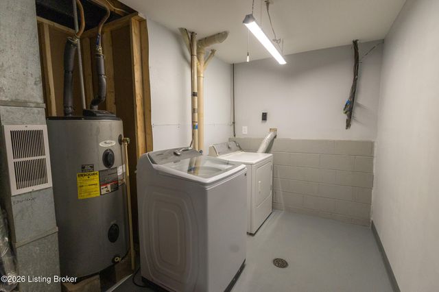 4601 Logby Pl, Louisville, KY 40272