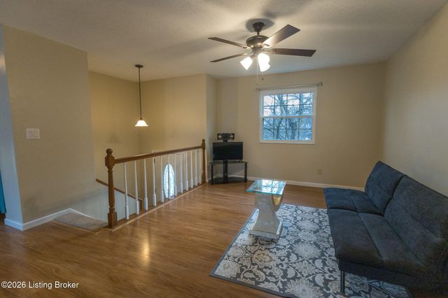 4601 Logby Pl, Louisville, KY 40272