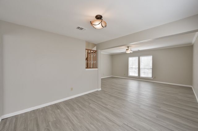 1521 Stratford Drive, Mansfield, TX 76063