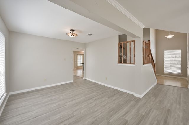 1521 Stratford Drive, Mansfield, TX 76063