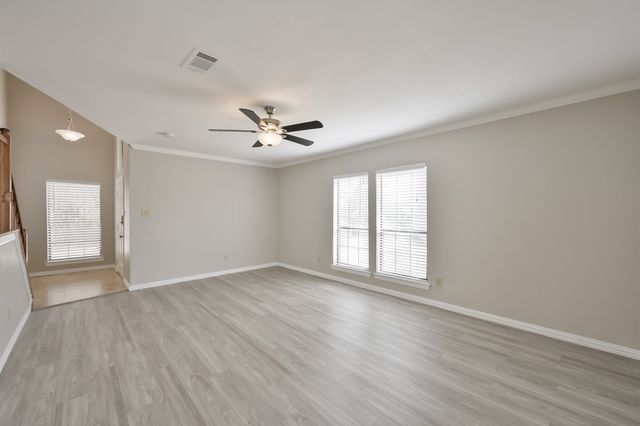 1521 Stratford Drive, Mansfield, TX 76063