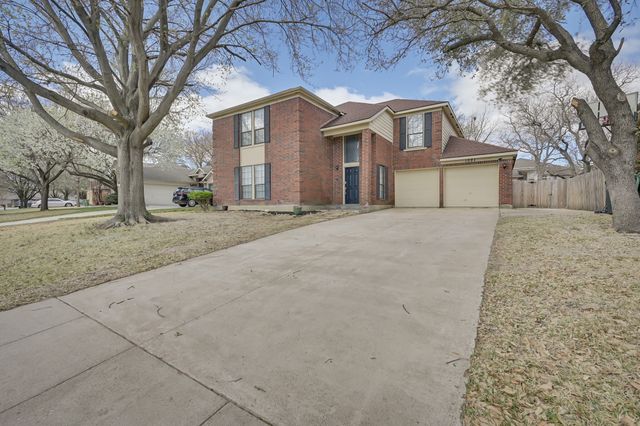 1521 Stratford Drive, Mansfield, TX 76063