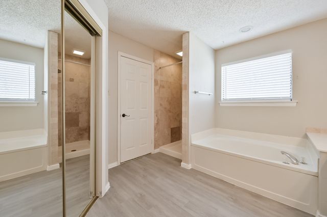 1521 Stratford Drive, Mansfield, TX 76063