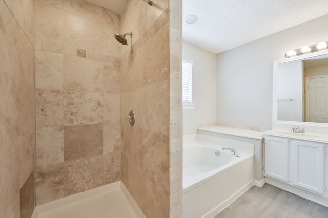 1521 Stratford Drive, Mansfield, TX 76063