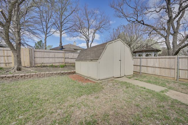 1521 Stratford Drive, Mansfield, TX 76063