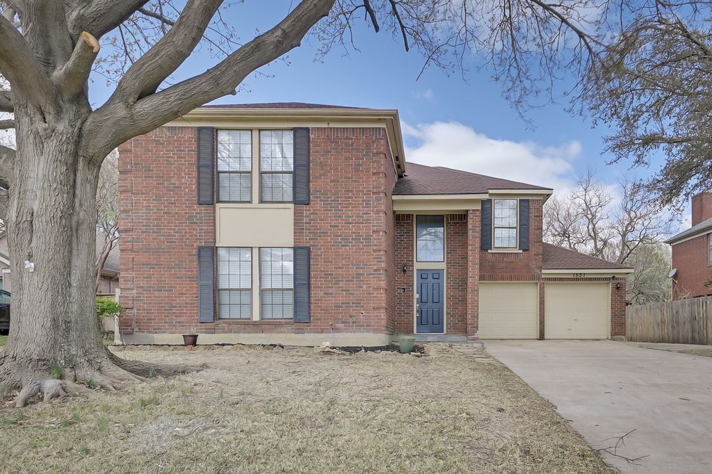 1521 Stratford Drive, Mansfield, TX 76063