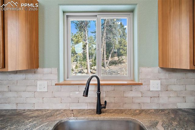 367 Cottonwood Lake Drive, Divide, CO 80814