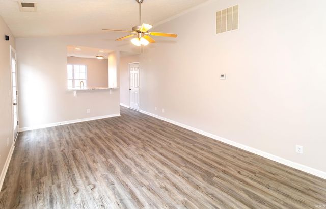 10000 Galleon Court, Evansville, IN 47725