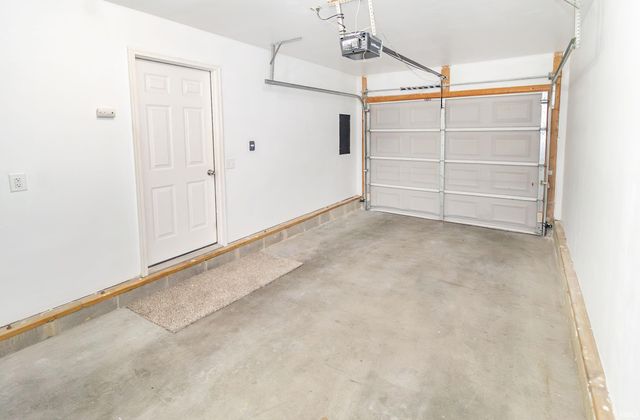 10000 Galleon Court, Evansville, IN 47725