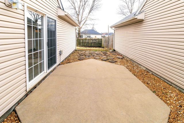 10000 Galleon Court, Evansville, IN 47725