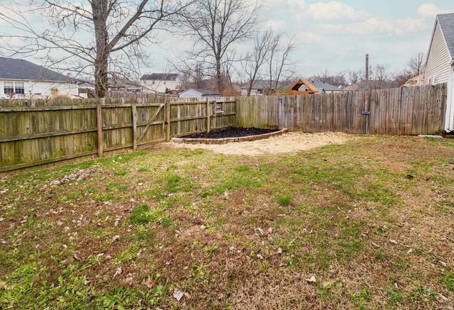 10000 Galleon Court, Evansville, IN 47725