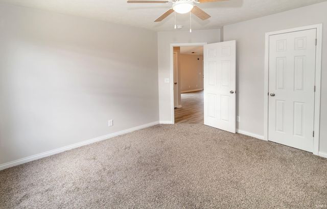 10000 Galleon Court, Evansville, IN 47725