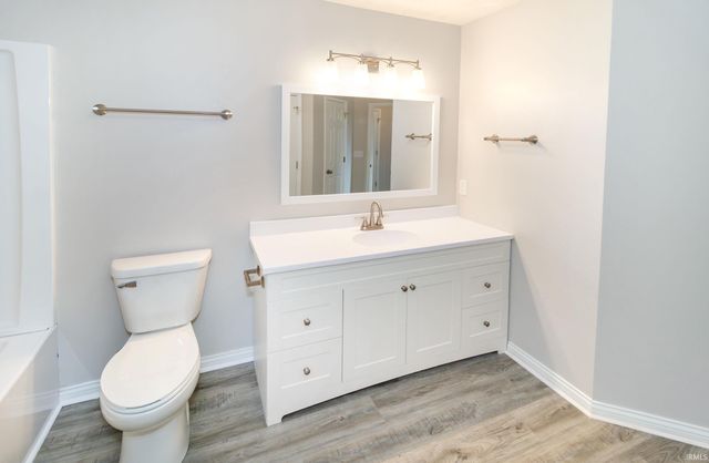 10000 Galleon Court, Evansville, IN 47725