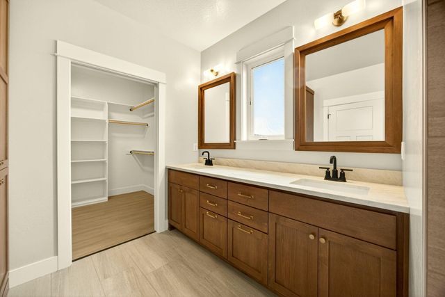 3743 Carlin Drive, Medford, OR 97504