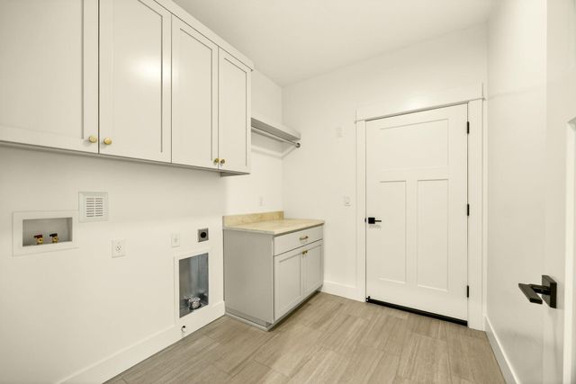 3743 Carlin Drive, Medford, OR 97504