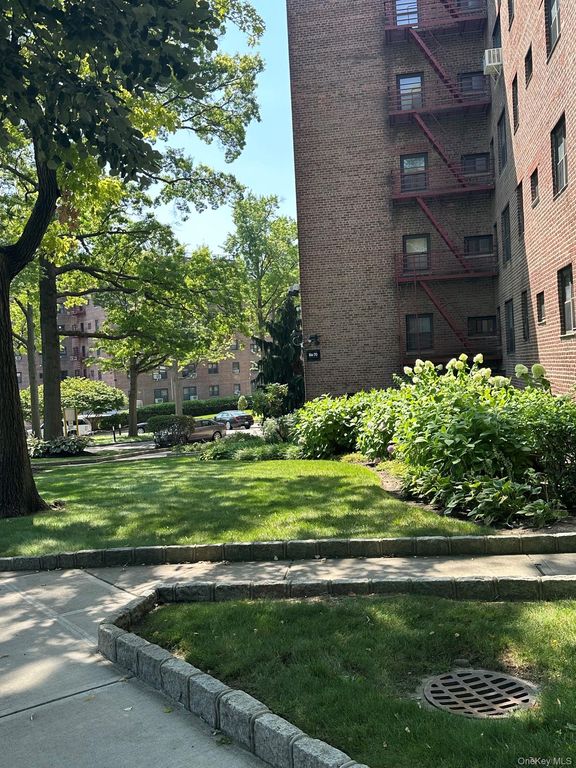 86-70 FRANCIS LEWIS BOULEVARD B65, Queens Village, NY 11427 — photo 2