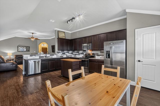 441 E Wishbone Lane, Fort Worth, TX 76052