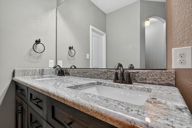 441 E Wishbone Lane, Fort Worth, TX 76052