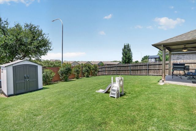 441 E Wishbone Lane, Fort Worth, TX 76052