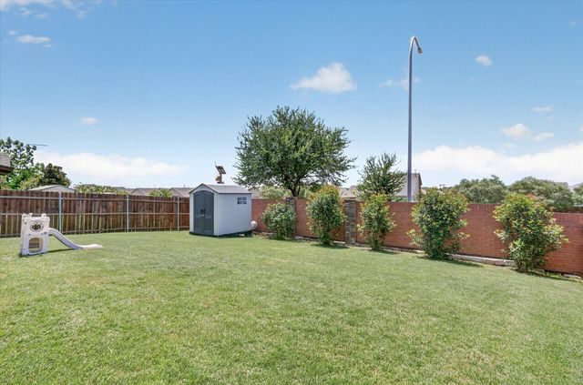 441 E Wishbone Lane, Fort Worth, TX 76052