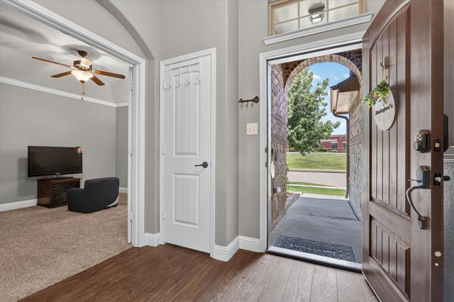 441 E Wishbone Lane, Fort Worth, TX 76052