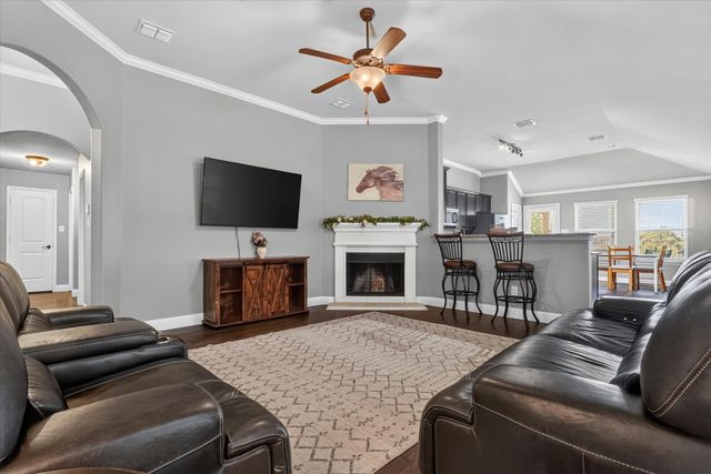 441 E Wishbone Lane, Fort Worth, TX 76052