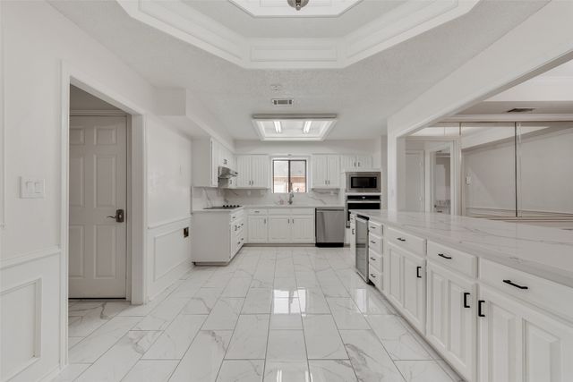 6621 Townlake Circle, Arlington, TX 76016