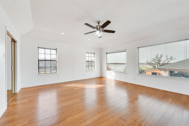 6621 Townlake Circle, Arlington, TX 76016