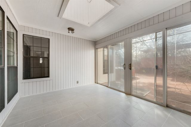 6621 Townlake Circle, Arlington, TX 76016