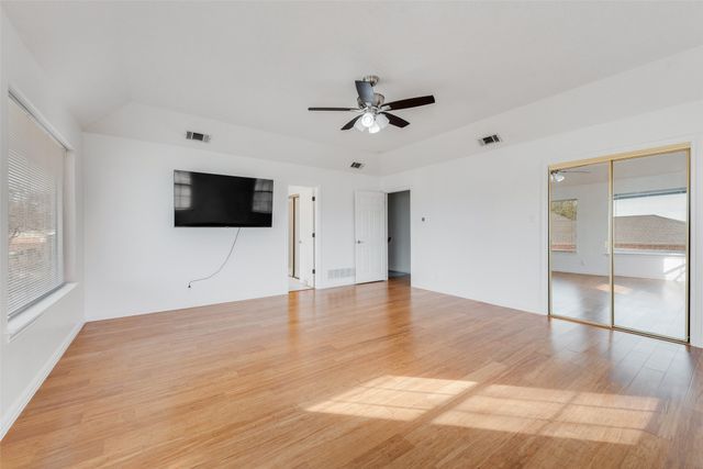 6621 Townlake Circle, Arlington, TX 76016