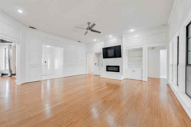 6621 Townlake Circle, Arlington, TX 76016