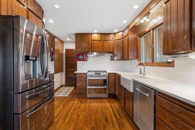 28080 Morgan Avenue, Lindstrom, MN 55045