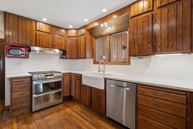 28080 Morgan Avenue, Lindstrom, MN 55045