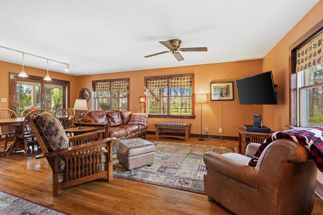 28080 Morgan Avenue, Lindstrom, MN 55045