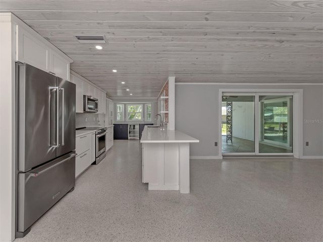 1255 YACHT CLUB DRIVE, Venice, FL 34293