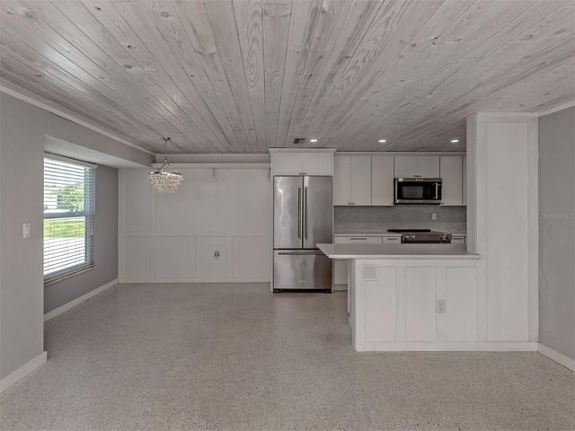 1255 YACHT CLUB DRIVE, Venice, FL 34293