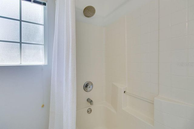 730 BLOOMINGDALE DR, Davenport, FL 33897