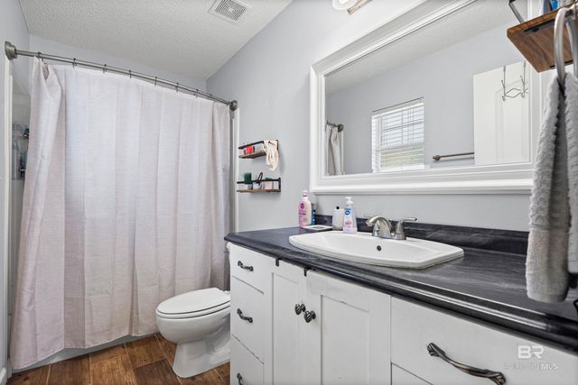 9228 Hammock Road, Elberta, AL 36530