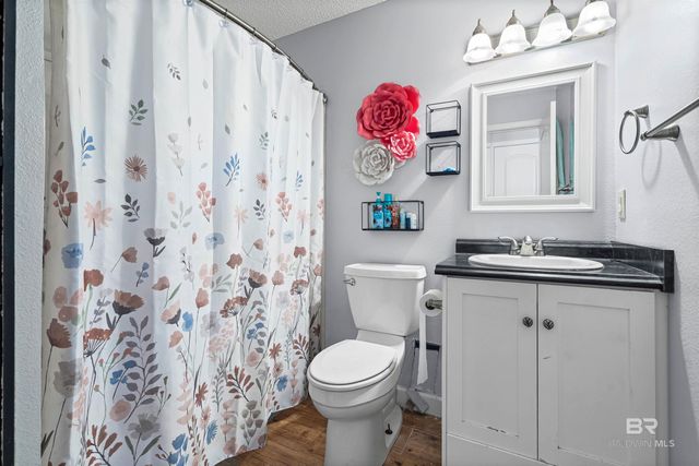 9228 Hammock Road, Elberta, AL 36530