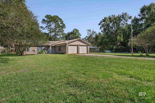 9228 Hammock Road, Elberta, AL 36530