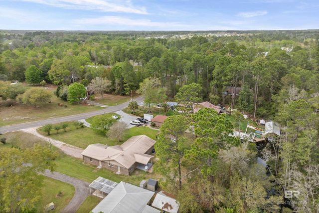 9228 Hammock Road, Elberta, AL 36530