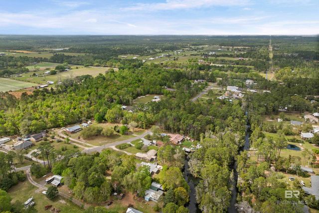 9228 Hammock Road, Elberta, AL 36530