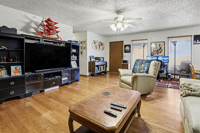 7300 Kings Manor Court, Oklahoma City, OK 73132