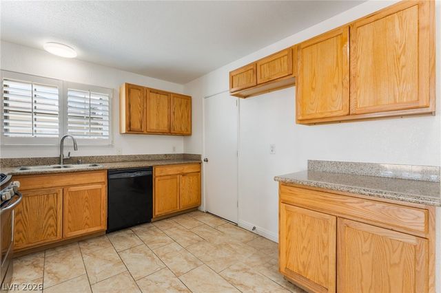 1205 Squires Street, Las Vegas, NV 89146